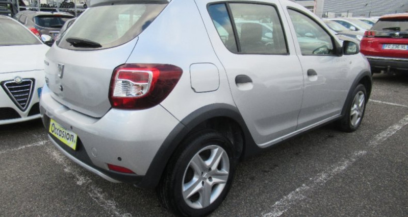 Dacia Sandero 1.5 dCi 90 FAP Stepway Ambiance 2013 - photo n°4 Dacia Sandero 1.5 dCi 90 FAP Stepway Ambiance  occasion à AUBIERE - photo n°4