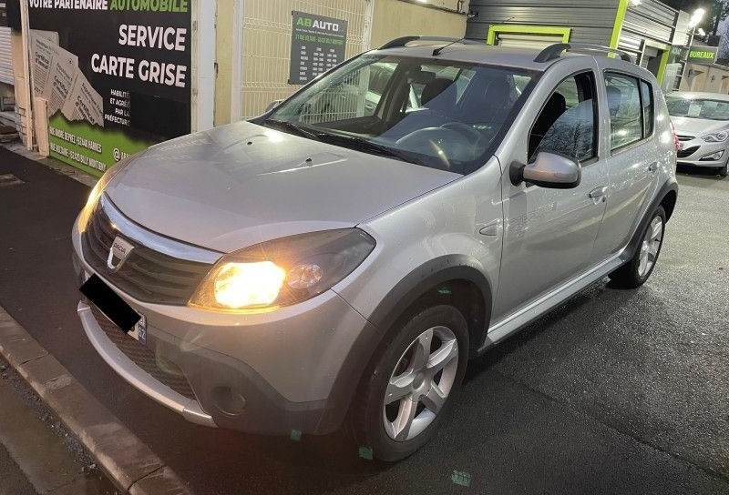 Dacia Sandero 1.6 MPI 90 CH STEPWAY PRESTIGE