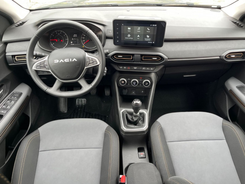 Dacia Sandero ECO-G 100 BV6 STEPWAY EXTREME + GPS Caméra JA 16 2025 - photo n°18 Dacia Sandero ECO-G 100 BV6 STEPWAY EXTREME + GPS Caméra JA 16  occasion à Lescure-d'Albigeois - photo n°18