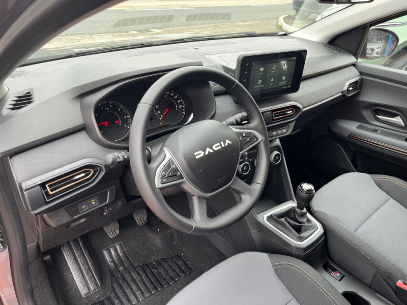 Dacia Sandero ECO-G 100 BV6 STEPWAY EXTREME + GPS Caméra JA 16 2025 - photo n°19 Dacia Sandero ECO-G 100 BV6 STEPWAY EXTREME + GPS Caméra JA 16  occasion à Lescure-d'Albigeois - photo n°19