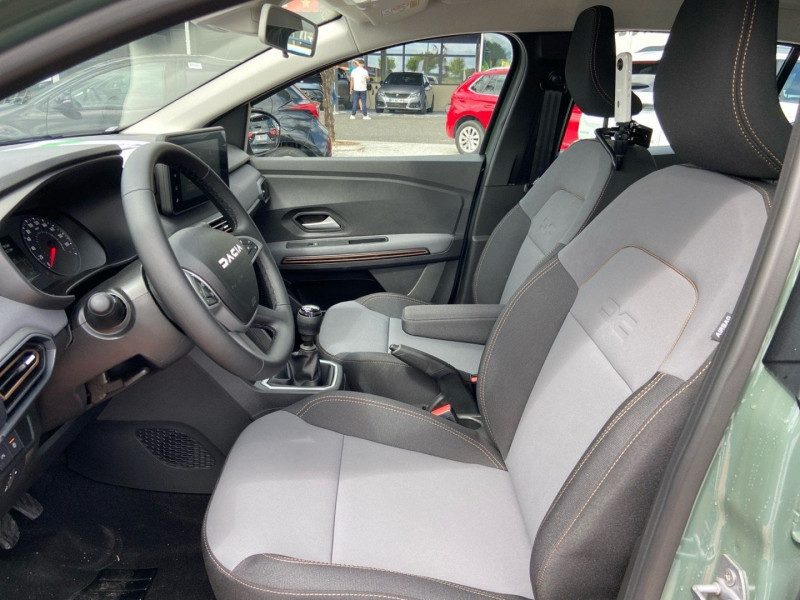 Dacia Sandero ECO-G 100 BV6 STEPWAY EXTREME + GPS Caméra JA 16 2025 - photo n°12 Dacia Sandero ECO-G 100 BV6 STEPWAY EXTREME + GPS Caméra JA 16  occasion à Lescure-d'Albigeois - photo n°12