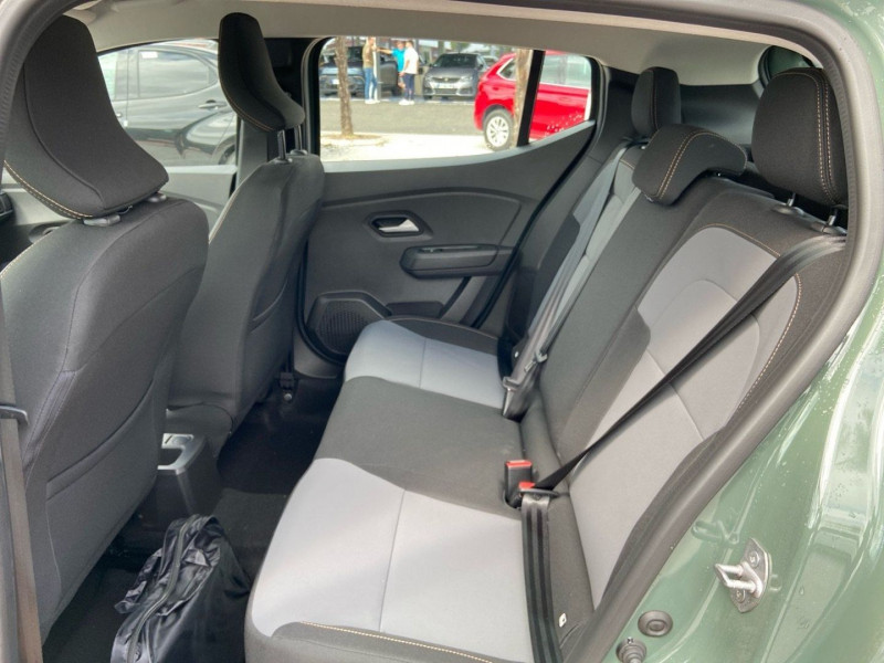 Dacia Sandero ECO-G 100 BV6 STEPWAY EXTREME + GPS Caméra JA 16 2025 - photo n°14 Dacia Sandero ECO-G 100 BV6 STEPWAY EXTREME + GPS Caméra JA 16  occasion à Lescure-d'Albigeois - photo n°14