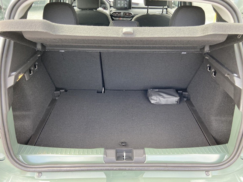 Dacia Sandero ECO-G 100 BV6 STEPWAY EXTREME + GPS Caméra JA 16 2025 - photo n°16 Dacia Sandero ECO-G 100 BV6 STEPWAY EXTREME + GPS Caméra JA 16  occasion à Lescure-d'Albigeois - photo n°16