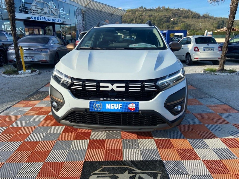 Dacia Sandero ECO-G 100 BV6 STEPWAY EXTREME + GPS Caméra JA 16 2025 - photo n°2 Dacia Sandero ECO-G 100 BV6 STEPWAY EXTREME + GPS Caméra JA 16  occasion à Lescure-d'Albigeois - photo n°2