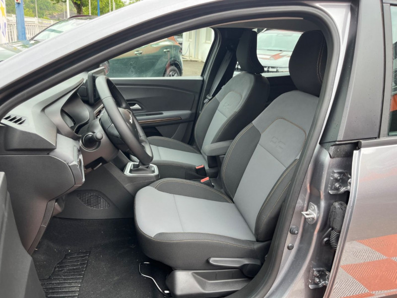 Dacia Sandero ECO-G 100 BV6 STEPWAY EXTREME + GPS Caméra JA 16 2025 - photo n°15 Dacia Sandero ECO-G 100 BV6 STEPWAY EXTREME + GPS Caméra JA 16  occasion à Lescure-d'Albigeois - photo n°15