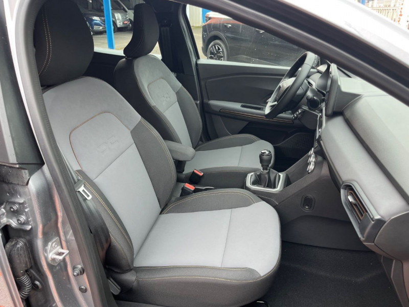 Dacia Sandero ECO-G 100 BV6 STEPWAY EXTREME + GPS Caméra JA 16 2025 - photo n°16 Dacia Sandero ECO-G 100 BV6 STEPWAY EXTREME + GPS Caméra JA 16  occasion à Lescure-d'Albigeois - photo n°16