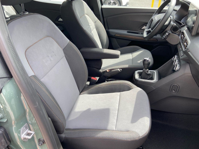 Dacia Sandero ECO-G 100 BV6 STEPWAY EXTREME + GPS Caméra JA 16 2025 - photo n°19 Dacia Sandero ECO-G 100 BV6 STEPWAY EXTREME + GPS Caméra JA 16  occasion à Lescure-d'Albigeois - photo n°19