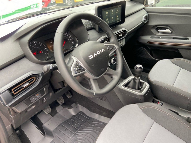 Dacia Sandero ECO-G 100 BV6 STEPWAY EXTREME + GPS Caméra JA 16 2025 - photo n°13 Dacia Sandero ECO-G 100 BV6 STEPWAY EXTREME + GPS Caméra JA 16  occasion à Lescure-d'Albigeois - photo n°13