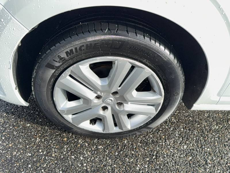 Dacia Sandero ECO-G 100 Confort  occasion � Sainte-Bazeille - photo n�15