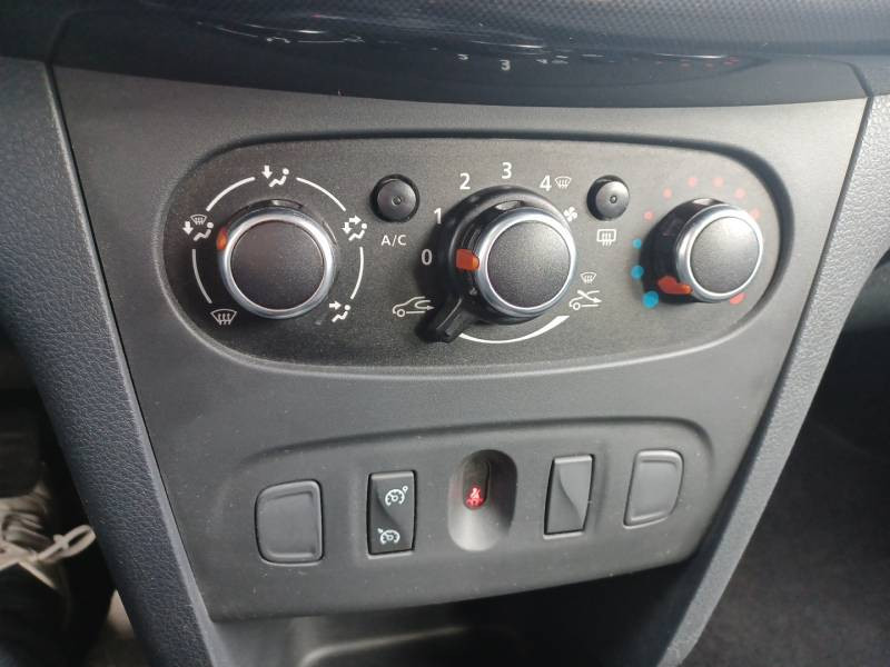 Dacia Sandero ECO-G 100 Confort 2020 - photo n°18 Dacia Sandero ECO-G 100 Confort  occasion à Toulouse - photo n°18