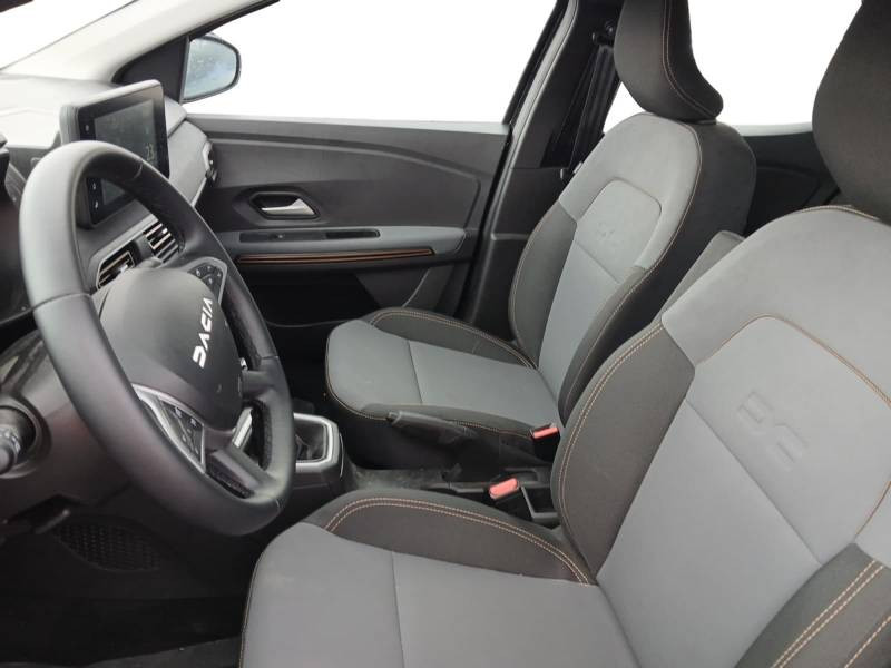 Dacia Sandero ECO-G 100 GSR2 Stepway Extreme 2025 - photo n°18 Dacia Sandero ECO-G 100 GSR2 Stepway Extreme  occasion à Biarritz - photo n°18