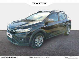Dacia Sandero occasion 2023 mise en vente à NIORT par le garage RENAULT NIORT - photo n°1