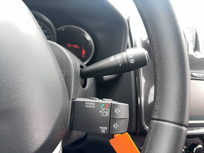Dacia Sandero SCe 75 Confort  occasion  Sainte-Bazeille - photo n17