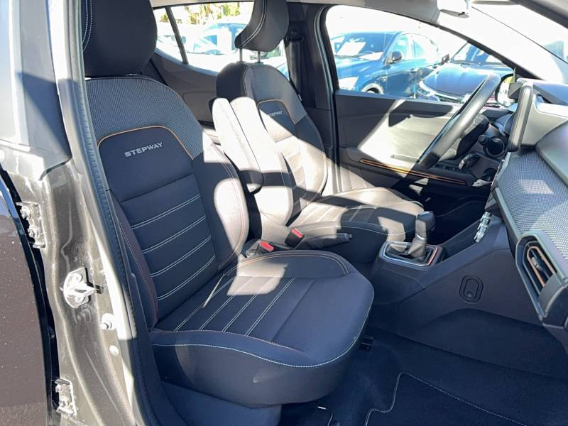 Dacia Sandero TCe 90 CVT Stepway Confort 2021 - photo n°12 Dacia Sandero TCe 90 CVT Stepway Confort  occasion à Lourdes - photo n°12