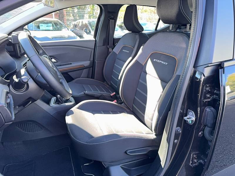 Dacia Sandero TCe 90 CVT Stepway Confort 2021 - photo n°10 Dacia Sandero TCe 90 CVT Stepway Confort  occasion à Lourdes - photo n°10