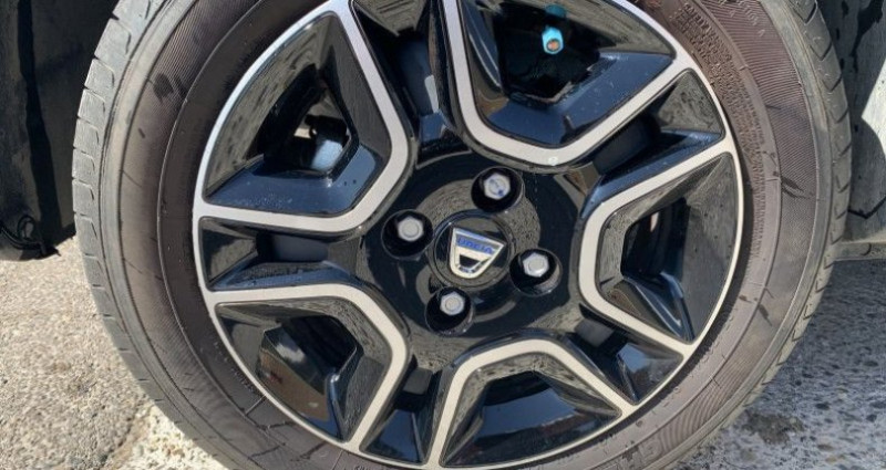 Dacia Spring CONFORT ACHAT INTEGRAL 2022 - photo n°4 Dacia Spring CONFORT ACHAT INTEGRAL  occasion à FUVEAU - photo n°4