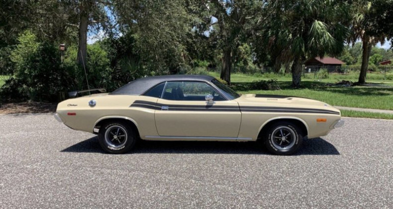 Dodge Challenger 2  1973 - photo n°5 Dodge Challenger 2   occasion à LYON - photo n°5