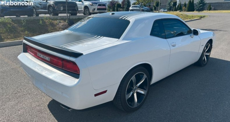 Dodge Challenger 2 RT Shaker en France 2014 - photo n°3 Dodge Challenger 2 RT Shaker en France  occasion à Les Thilliers-en-Vexin - photo n°3