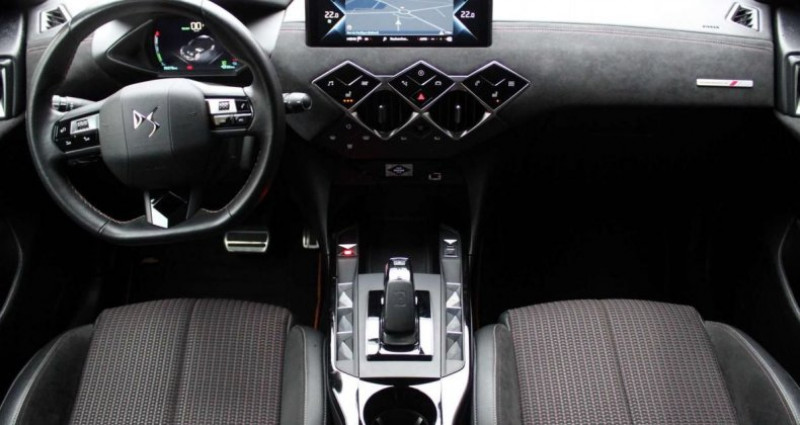 DS DS3 Crossback E-TENSE 136 ch PERFORMANCE LINE PLUS SIEGES CHAUFFANTS AV AF 2021 - photo n°4 DS DS3 Crossback E-TENSE 136 ch PERFORMANCE LINE PLUS SIEGES CHAUFFANTS AV AF  occasion à BELBEUF - photo n°4