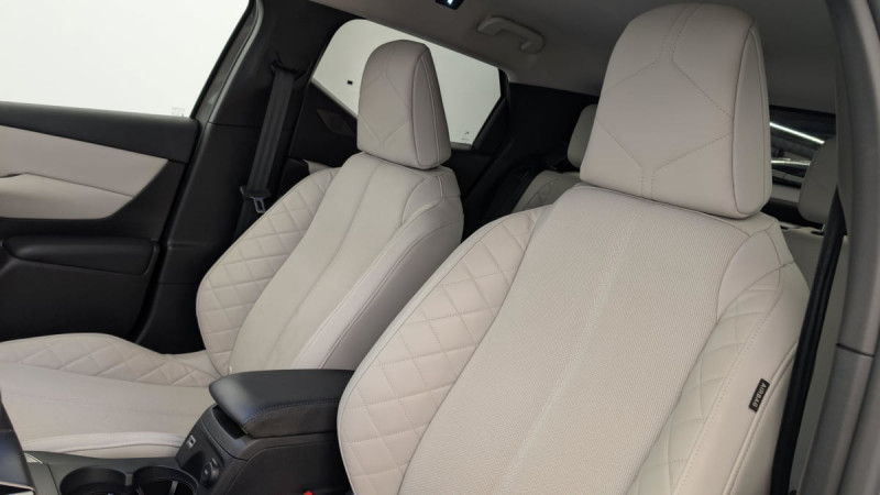 DS DS3 Crossback PureTech 130 EAT8 Esprit de Voyage 2024 - photo n°16 DS DS3 Crossback PureTech 130 EAT8 Esprit de Voyage  occasion à SAINT-GREGOIRE - photo n°16