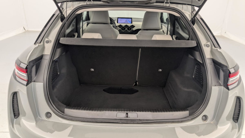 DS DS3 Crossback PureTech 130 EAT8 Esprit de Voyage 2024 - photo n°11 DS DS3 Crossback PureTech 130 EAT8 Esprit de Voyage  occasion à SAINT-GREGOIRE - photo n°11