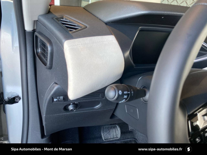 DS DS3 DS 3 Hybride 145 e-DCT6 Jules Verne 5p 2025 - photo n°19 DS DS3 DS 3 Hybride 145 e-DCT6 Jules Verne 5p  occasion à Mont-de-Marsan - photo n°19