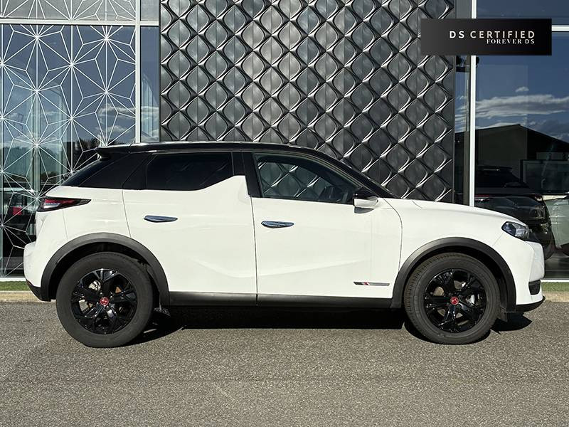 DS DS3 DS3 Crossback PureTech 100 BVM6 Performance Line 5p 2022 - photo n°4 DS DS3 DS3 Crossback PureTech 100 BVM6 Performance Line 5p  occasion à Lescar - photo n°4