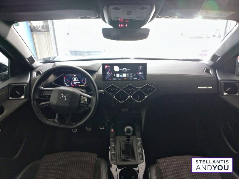 DS DS3 DS3 Crossback PureTech 100 BVM6 Performance Line+  occasion   VENISSIEUX - photo n2