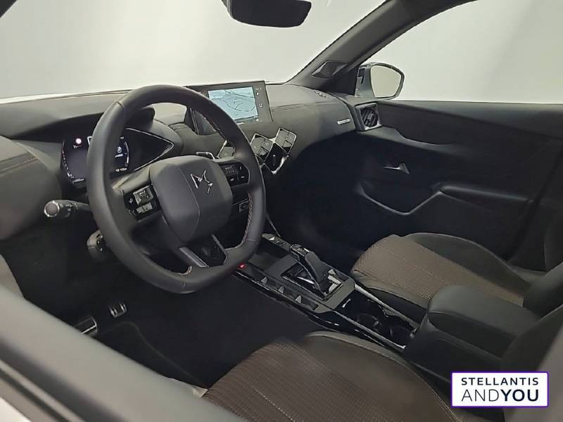 DS DS3 DS3 Crossback PureTech 130 EAT8 Performance Line+ 2022 - photo n°9 DS DS3 DS3 Crossback PureTech 130 EAT8 Performance Line+  occasion à REZE - photo n°9