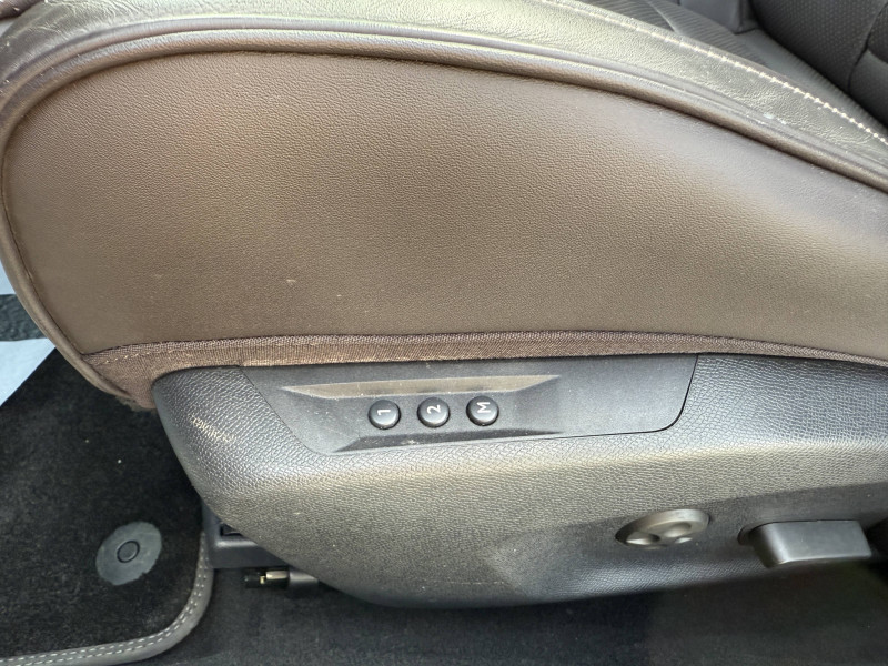 DS DS4 DS 4 BlueHDi 130 EAT8 Cross Rivoli 5p 2022 - photo n°20 DS DS4 DS 4 BlueHDi 130 EAT8 Cross Rivoli 5p  occasion à Muret - photo n°20