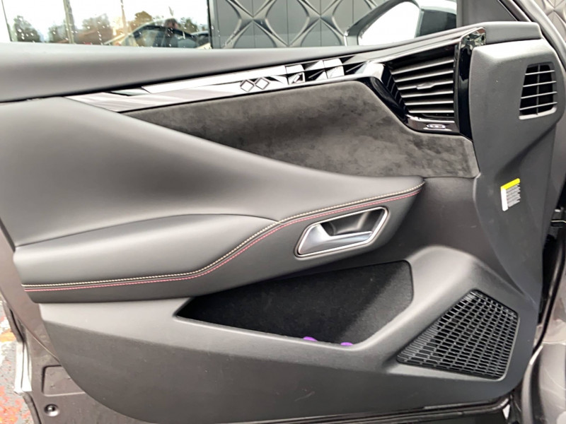 DS DS4 DS 4 BlueHDi 130 EAT8 Performance Line 5p 2024 - photo n°19 DS DS4 DS 4 BlueHDi 130 EAT8 Performance Line 5p  occasion à Mont-de-Marsan - photo n°19