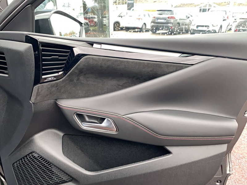 DS DS4 DS 4 BlueHDi 130 EAT8 Performance Line 5p 2024 - photo n°14 DS DS4 DS 4 BlueHDi 130 EAT8 Performance Line 5p  occasion à Mont-de-Marsan - photo n°14