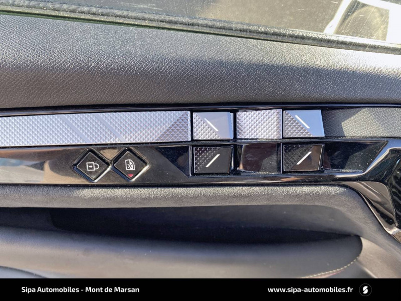 DS DS4 DS 4 BlueHDi 130 EAT8 Performance Line 5p 2024 - photo n°20 DS DS4 DS 4 BlueHDi 130 EAT8 Performance Line 5p  occasion à Mont-de-Marsan - photo n°20