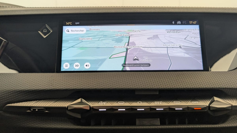 DS DS4 Hybride E-Tense 225 EAT8 Rivoli 2024 - photo n°17 DS DS4 Hybride E-Tense 225 EAT8 Rivoli  occasion à SAINT-GREGOIRE - photo n°17