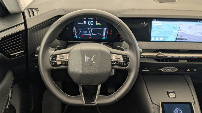 DS DS4 Hybride E-Tense 225 EAT8 Rivoli 2024 - photo n°14 DS DS4 Hybride E-Tense 225 EAT8 Rivoli  occasion à SAINT-GREGOIRE - photo n°14