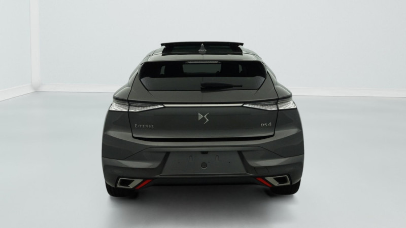 DS DS4 Hybride E-Tense 225 EAT8 Rivoli 2024 - photo n°6 DS DS4 Hybride E-Tense 225 EAT8 Rivoli  occasion à SAINT-GREGOIRE - photo n°6