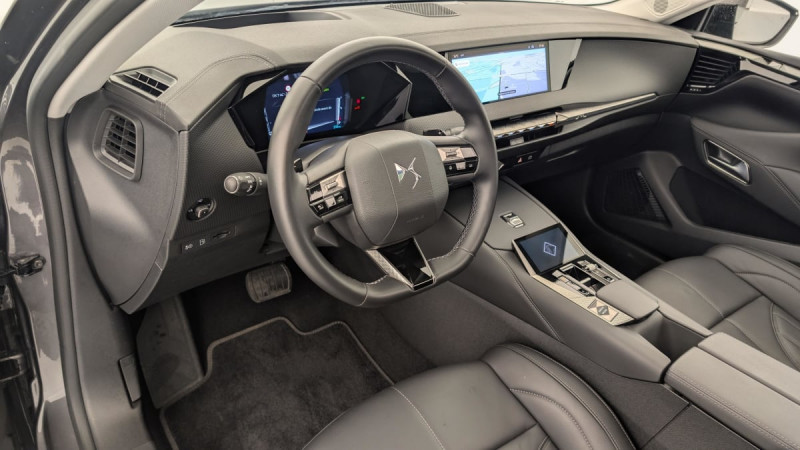 DS DS4 Hybride E-Tense 225 EAT8 Rivoli 2024 - photo n°15 DS DS4 Hybride E-Tense 225 EAT8 Rivoli  occasion à SAINT-GREGOIRE - photo n°15