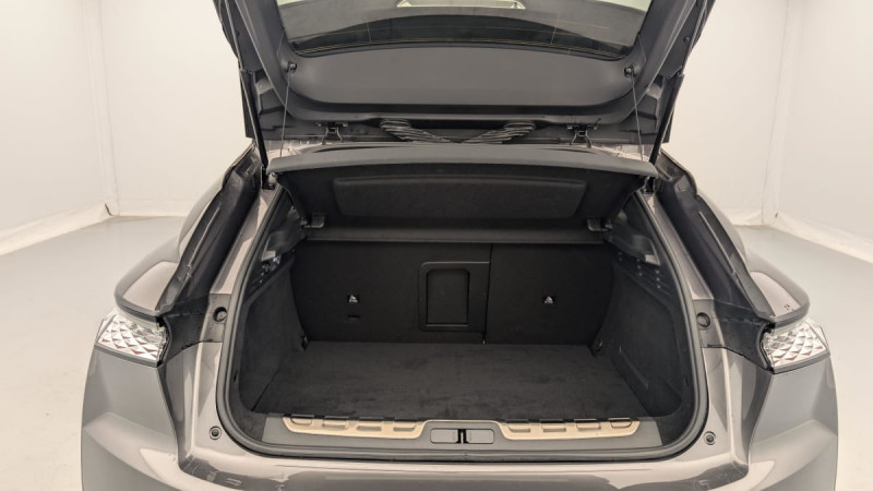 DS DS4 Hybride E-Tense 225 EAT8 Rivoli 2024 - photo n°11 DS DS4 Hybride E-Tense 225 EAT8 Rivoli  occasion à SAINT-GREGOIRE - photo n°11