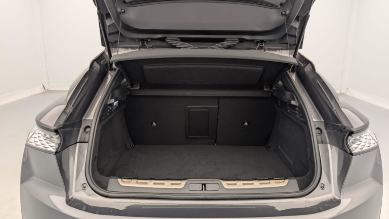 DS DS4 Hybride E-Tense 225 EAT8 Rivoli 2024 - photo n°11 DS DS4 Hybride E-Tense 225 EAT8 Rivoli  occasion à SAINT-GREGOIRE - photo n°11