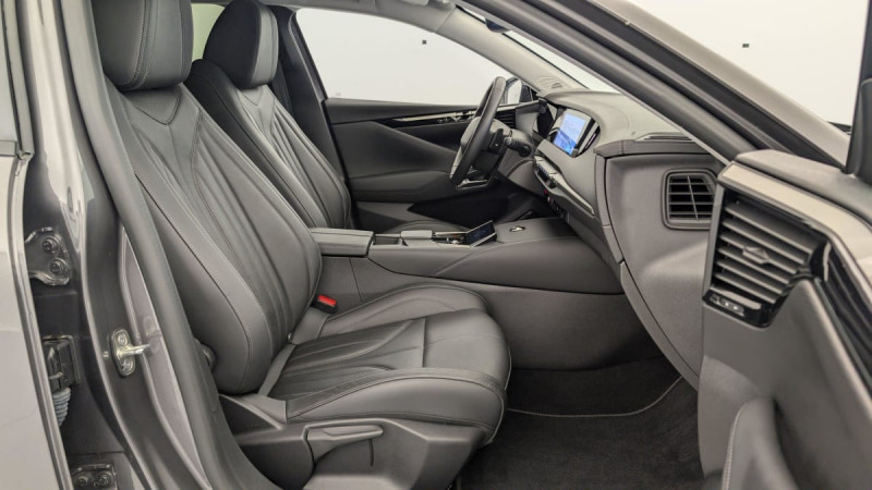 DS DS4 Hybride E-Tense 225 EAT8 Rivoli 2024 - photo n°9 DS DS4 Hybride E-Tense 225 EAT8 Rivoli  occasion à SAINT-GREGOIRE - photo n°9