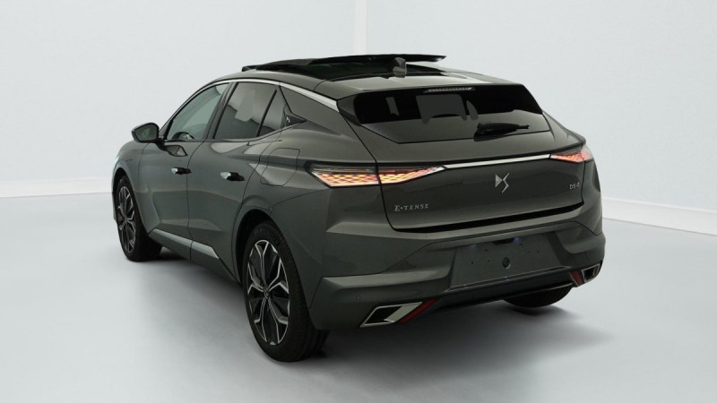 DS DS4 Hybride E-Tense 225 EAT8 Rivoli 2024 - photo n°5 DS DS4 Hybride E-Tense 225 EAT8 Rivoli  occasion à SAINT-GREGOIRE - photo n°5