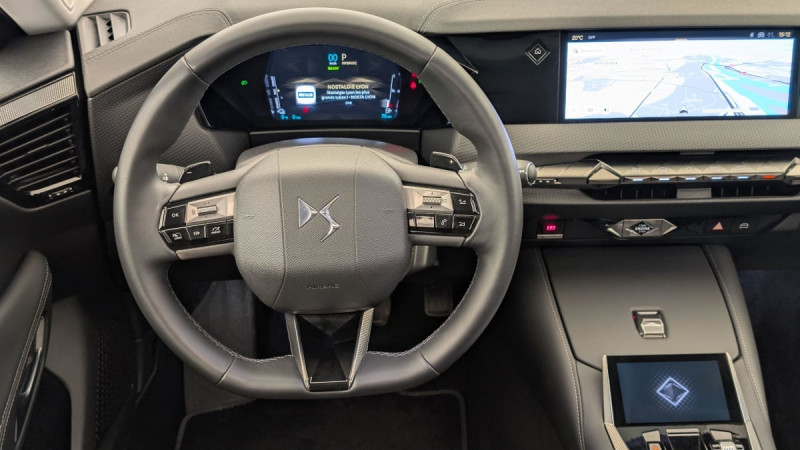 DS DS4 Hybride E-Tense 225 EAT8 Rivoli 2024 - photo n°14 DS DS4 Hybride E-Tense 225 EAT8 Rivoli  occasion à SAINT-GREGOIRE - photo n°14