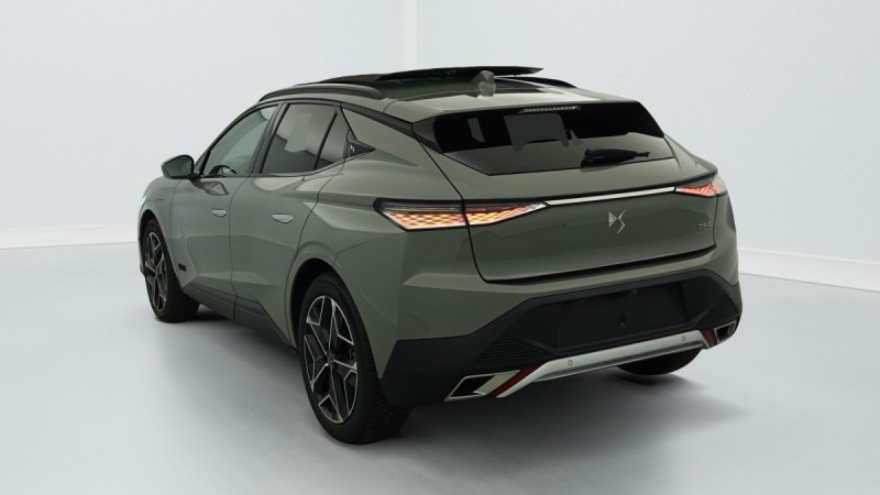 DS DS4 PureTech 130 EAT8 Cross Rivoli 2023 - photo n°5 DS DS4 PureTech 130 EAT8 Cross Rivoli  occasion à SAINT-GREGOIRE - photo n°5