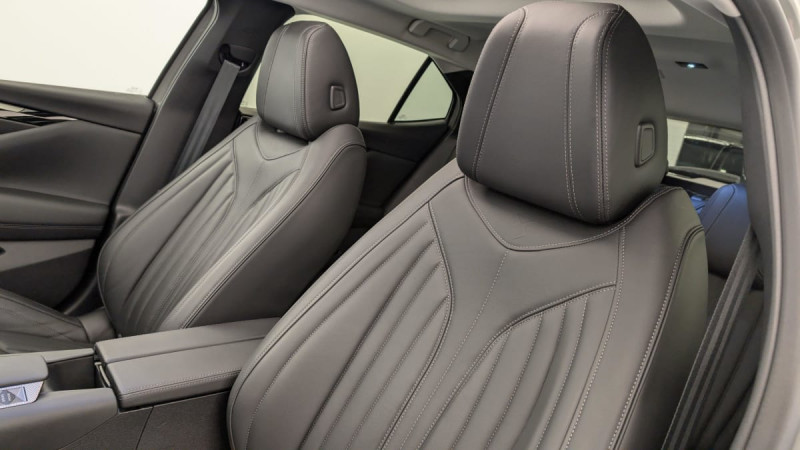 DS DS4 PureTech 130 EAT8 Cross Rivoli 2023 - photo n°16 DS DS4 PureTech 130 EAT8 Cross Rivoli  occasion à SAINT-GREGOIRE - photo n°16