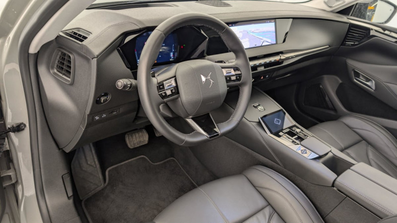 DS DS4 PureTech 130 EAT8 Cross Rivoli 2023 - photo n°15 DS DS4 PureTech 130 EAT8 Cross Rivoli  occasion à SAINT-GREGOIRE - photo n°15