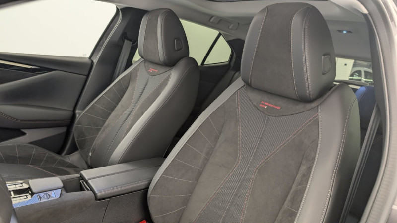 DS DS4 PureTech 130 EAT8 Performance Line+ 2023 - photo n°16 DS DS4 PureTech 130 EAT8 Performance Line+  occasion à SAINT-GREGOIRE - photo n°16
