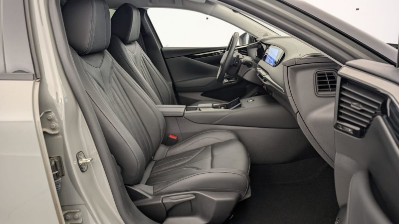 DS DS4 PureTech 130 EAT8 Rivoli 2024 - photo n°9 DS DS4 PureTech 130 EAT8 Rivoli  occasion à SAINT-GREGOIRE - photo n°9