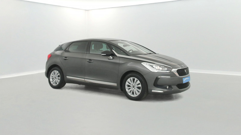 DS DS5 BlueHDi 120 S&S BVM6 So Chic 5p 2017 - photo n°7 DS DS5 BlueHDi 120 S&S BVM6 So Chic 5p  occasion à SAINT-GREGOIRE - photo n°7