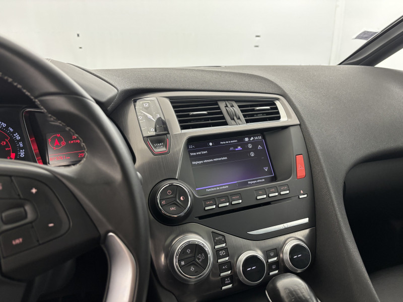 DS DS5 BlueHDi 120 S&S BVM6 So Chic 5p 2017 - photo n°16 DS DS5 BlueHDi 120 S&S BVM6 So Chic 5p  occasion à SAINT-GREGOIRE - photo n°16