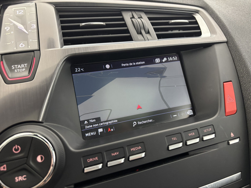 DS DS5 BlueHDi 120 S&S BVM6 So Chic 5p 2017 - photo n°18 DS DS5 BlueHDi 120 S&S BVM6 So Chic 5p  occasion à SAINT-GREGOIRE - photo n°18